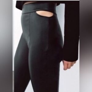 Elegant Black High-Waisted Cutout Leggings Pants L